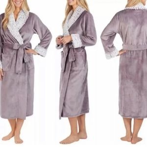 🎁Holiday Sale🎁Carole Hochman Plush Robe